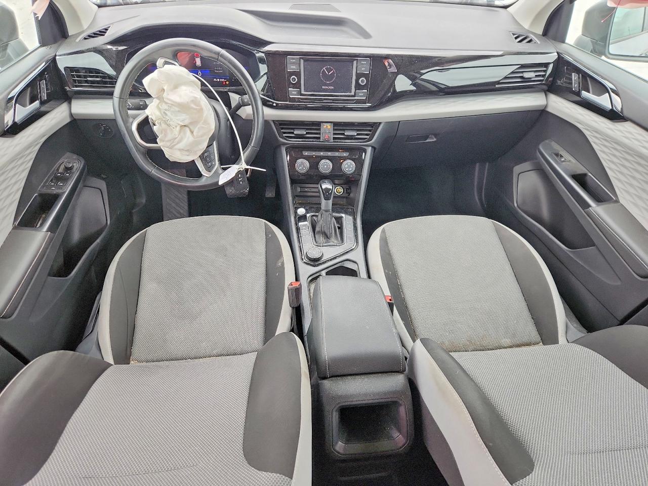 2024 VOLKSWAGEN TAOS S photo 8