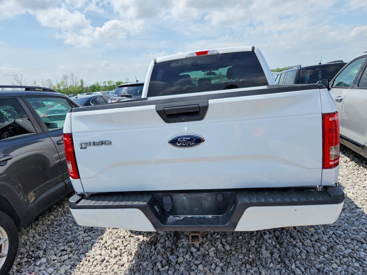 2017 FORD F150 SUPERCREW photo 16
