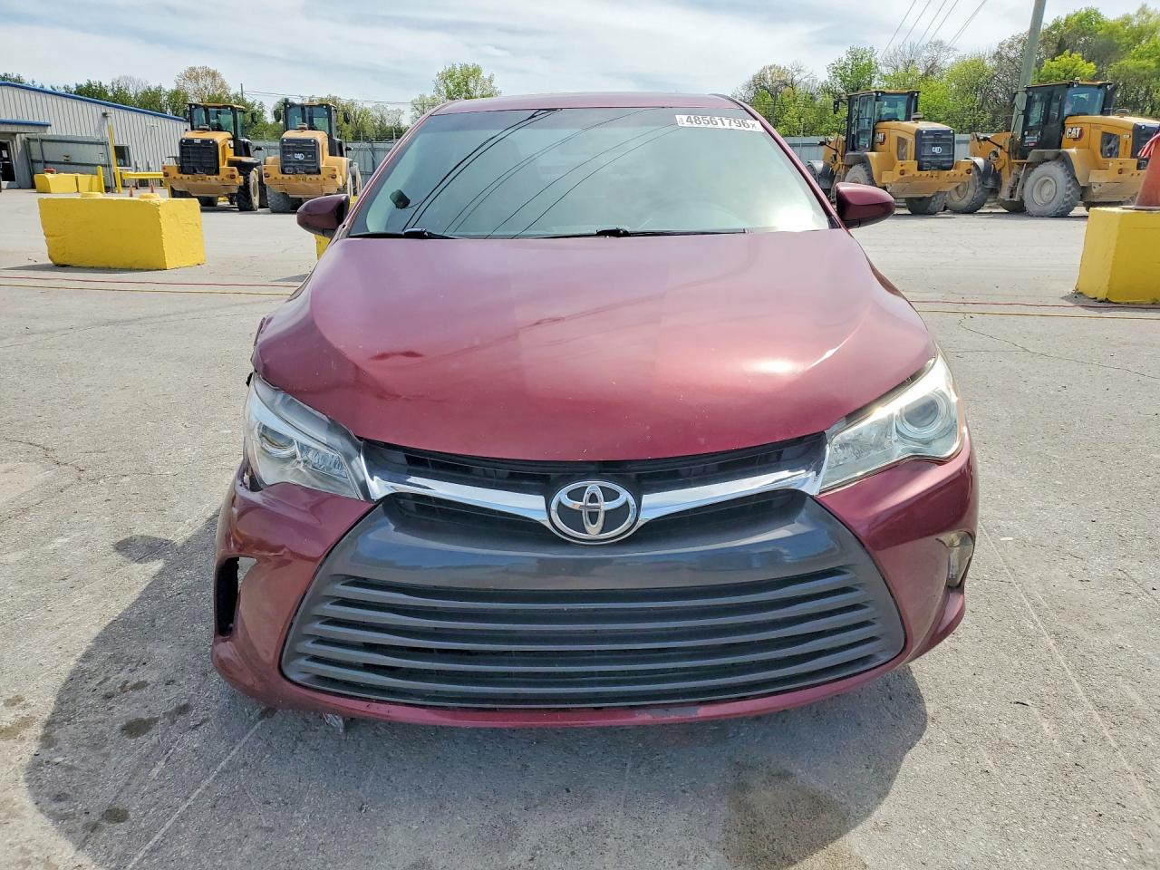 2015 TOYOTA CAMRY SE photo 13