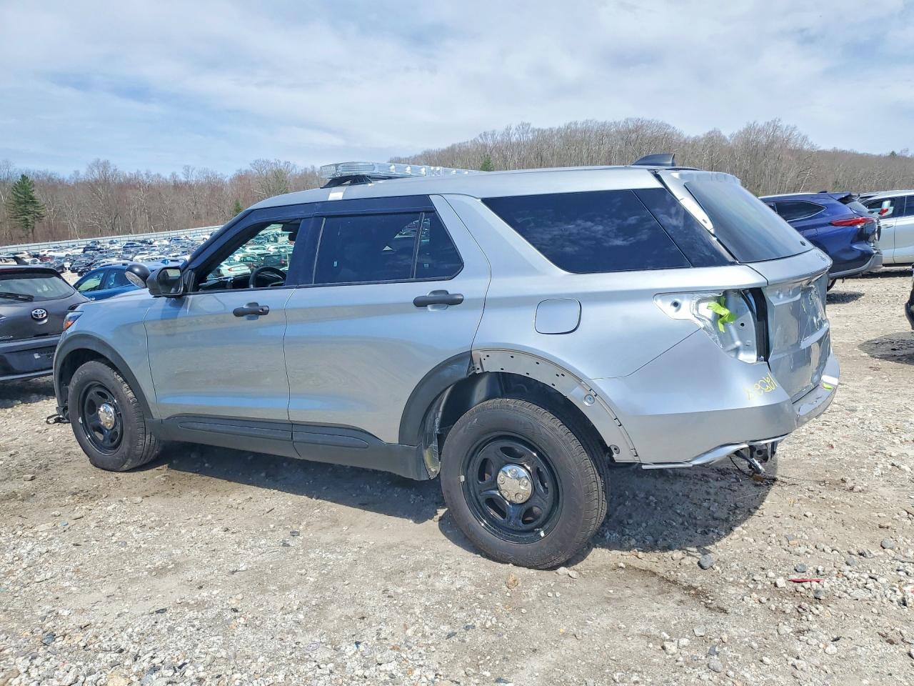 2025 FORD EXPLORER POLICE INTERCEPTOR photo 3