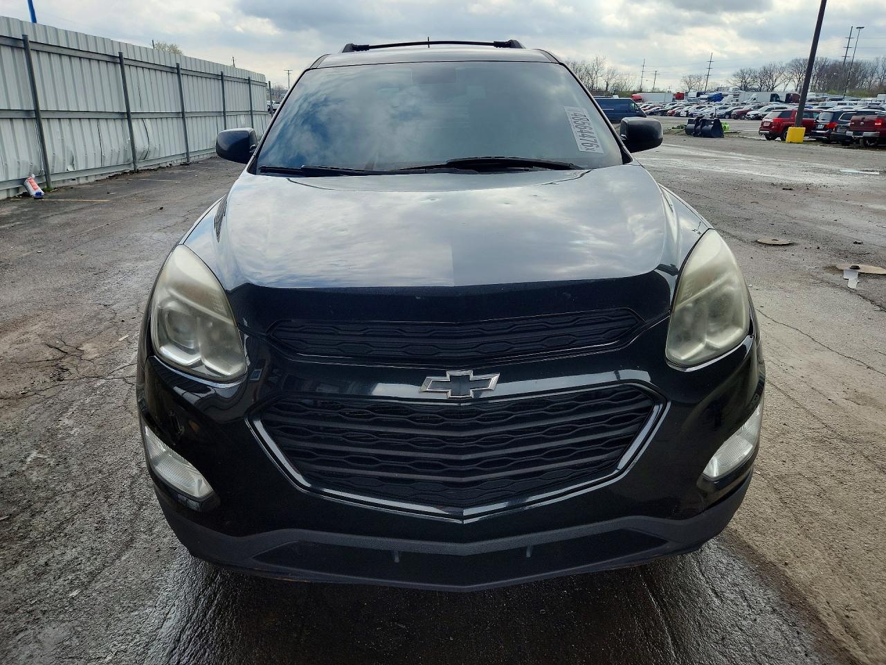 2017 CHEVROLET EQUINOX LT photo 5