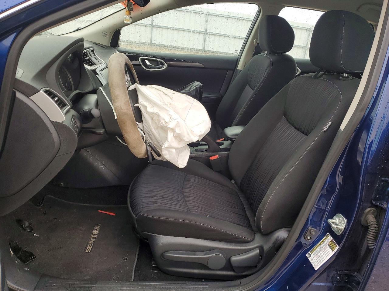 2019 NISSAN SENTRA SV photo 13