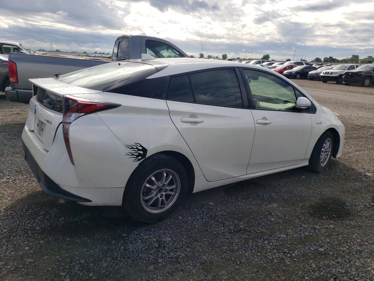 2016 TOYOTA PRIUS THREE TOURING photo 5