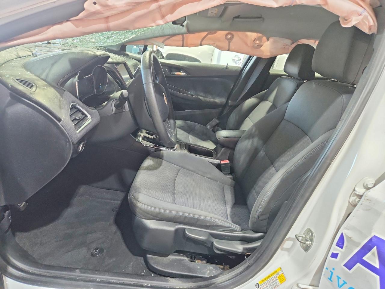 2019 CHEVROLET CRUZE LT photo 13