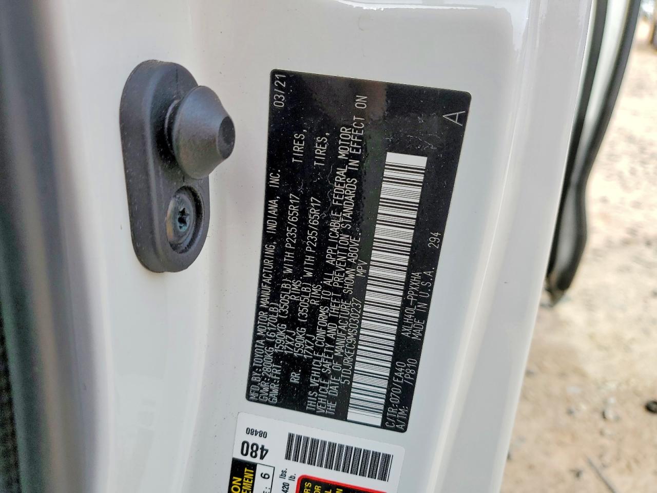 2021 TOYOTA SIENNA XLE 8-PASSENGER photo 27