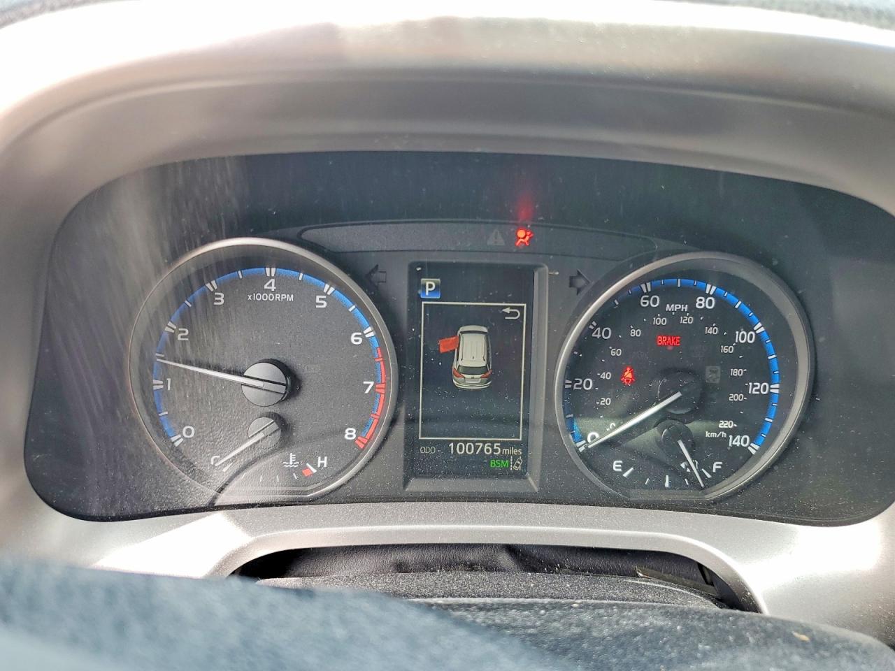 2018 TOYOTA RAV4 XLE photo 17