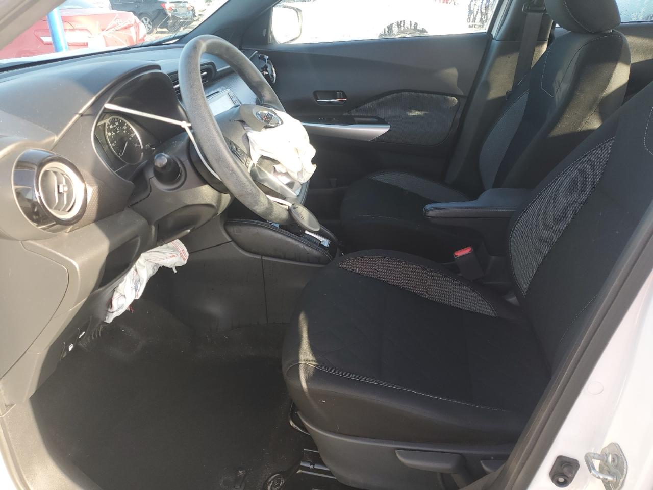 2020 NISSAN KICKS SV photo 13