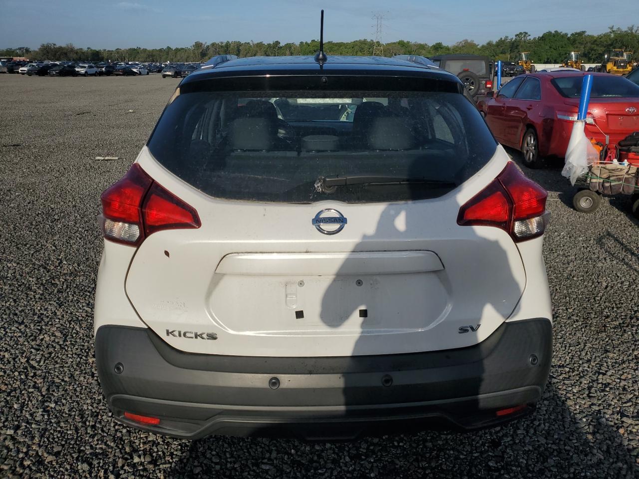 2020 NISSAN KICKS SV photo 11