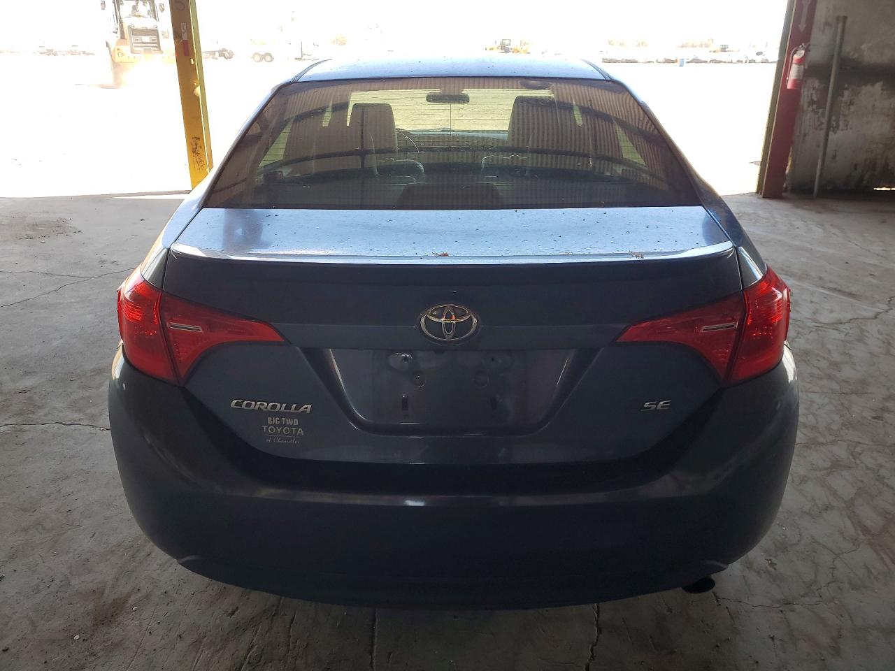 2017 TOYOTA COROLLA SE photo 11