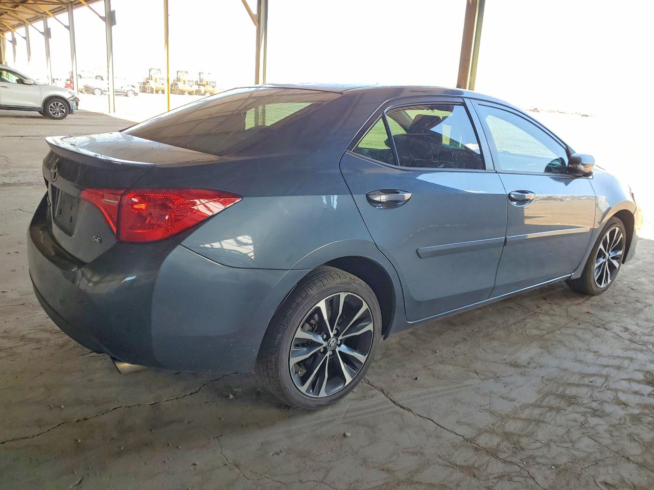2017 TOYOTA COROLLA SE photo 5
