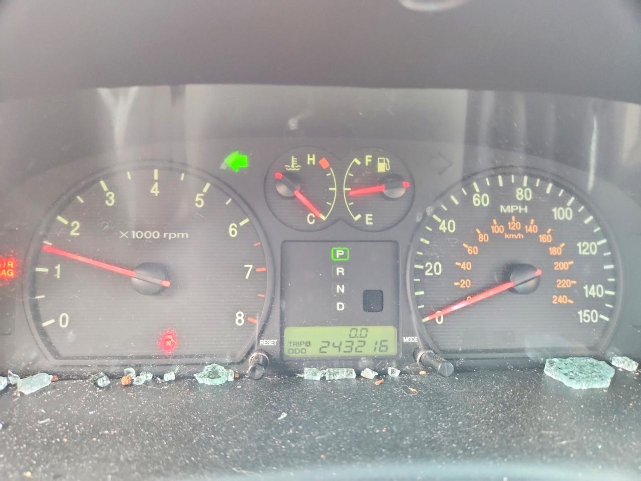 2002 HYUNDAI SONATA GLS photo 9