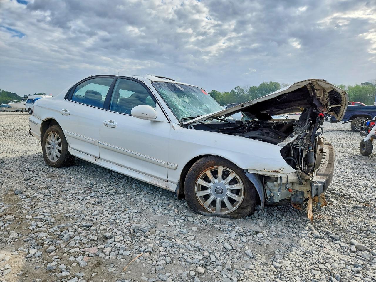 2002 HYUNDAI SONATA GLS photo 4