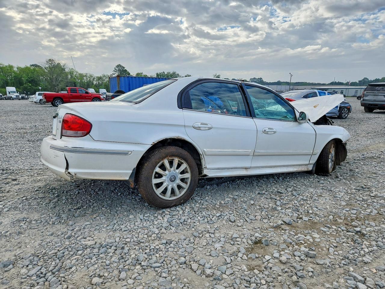 2002 HYUNDAI SONATA GLS photo 3