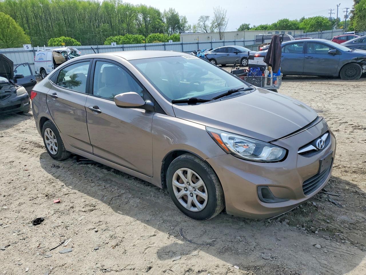 2012 HYUNDAI ACCENT GLS photo 7