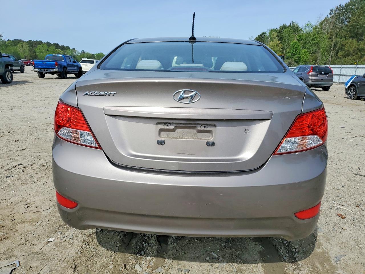 2012 HYUNDAI ACCENT GLS photo 11
