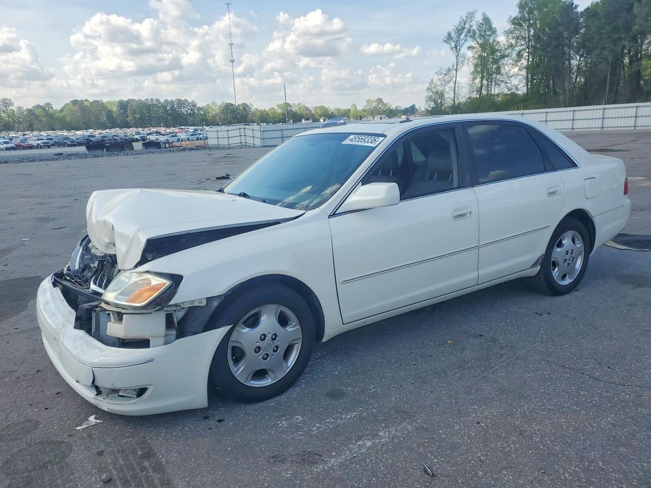 2004 TOYOTA AVALON