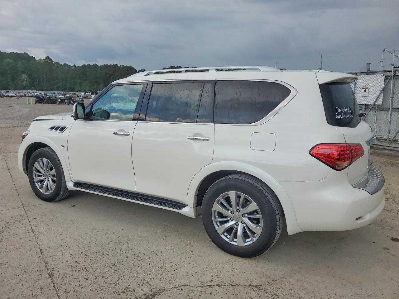 2017 INFINITI QX80 BASE photo 4