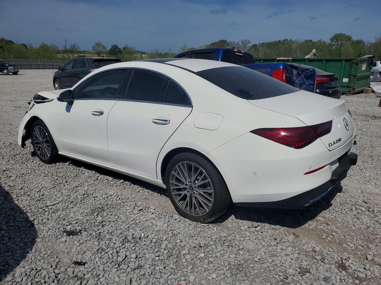 2026 MERCEDES-BENZ CLA 250 photo 3