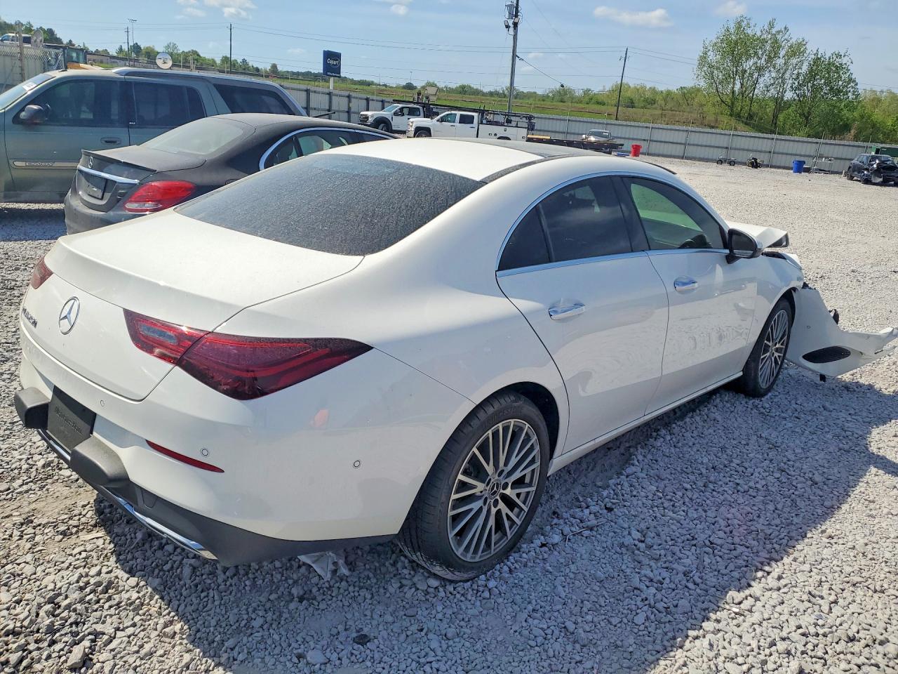 2026 MERCEDES-BENZ CLA 250 photo 5