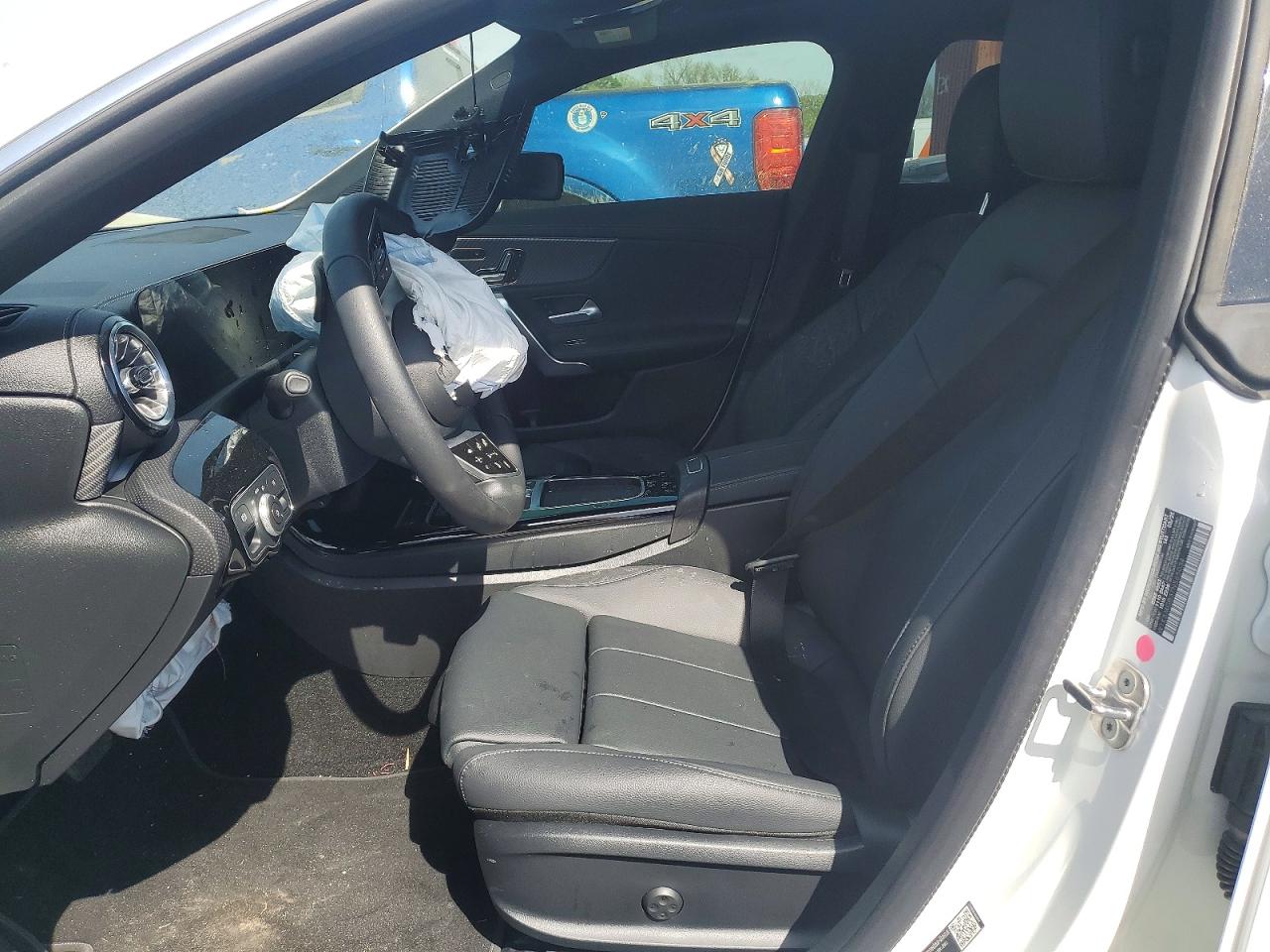 2026 MERCEDES-BENZ CLA 250 photo 13