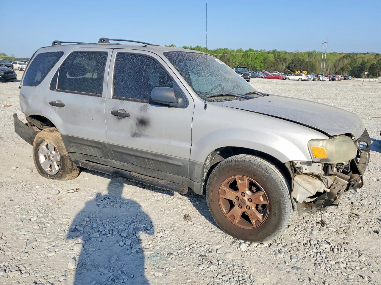 2005 FORD ESCAPE XLT photo 4
