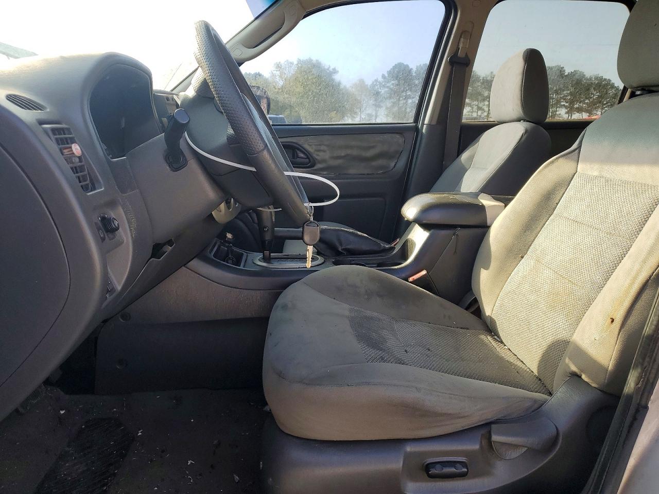 2005 FORD ESCAPE XLT photo 7