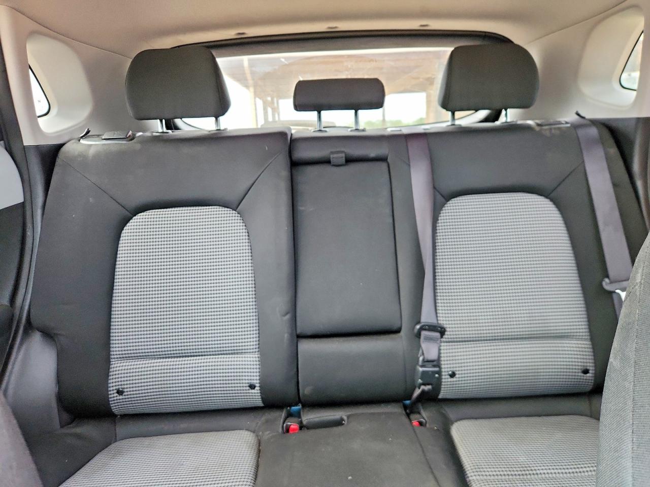 2020 HYUNDAI KONA SEL PLUS photo 19