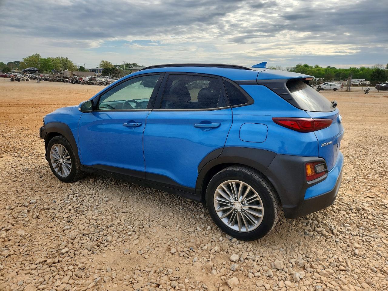 2020 HYUNDAI KONA SEL PLUS photo 3