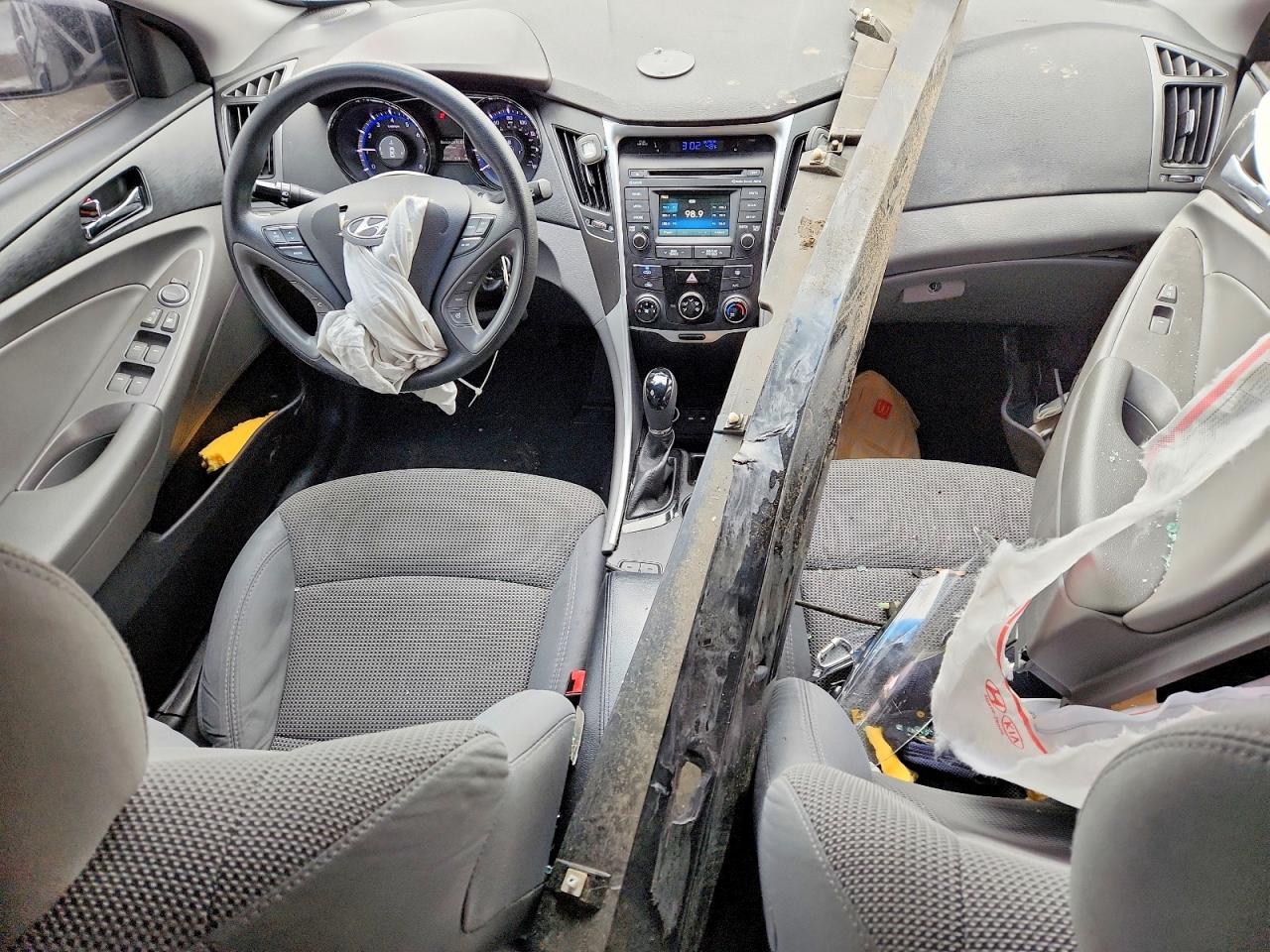 2014 HYUNDAI SONATA GLS photo 22