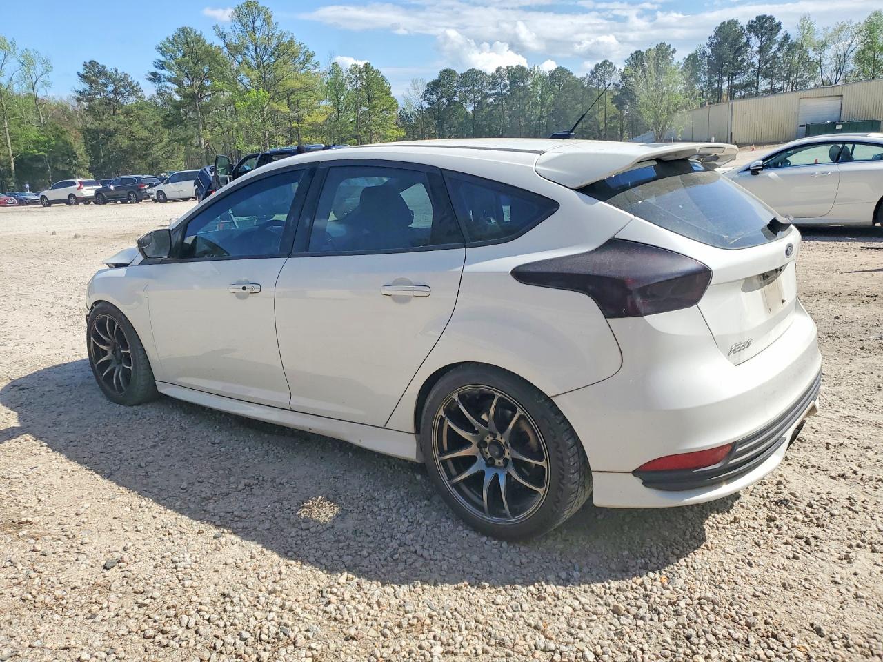 2015 FORD FOCUS ST photo 2