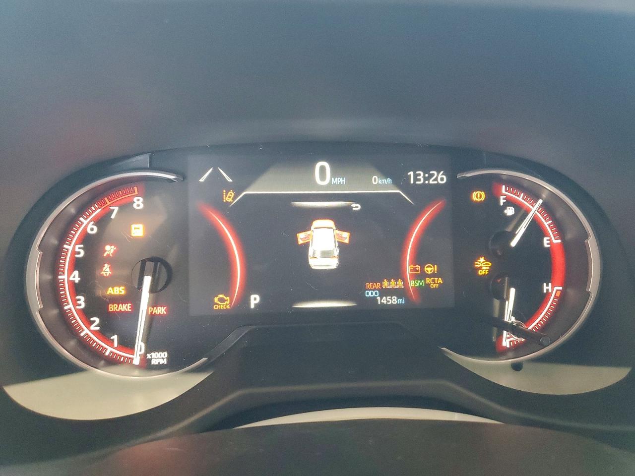 2025 TOYOTA RAV4 XLE photo 17