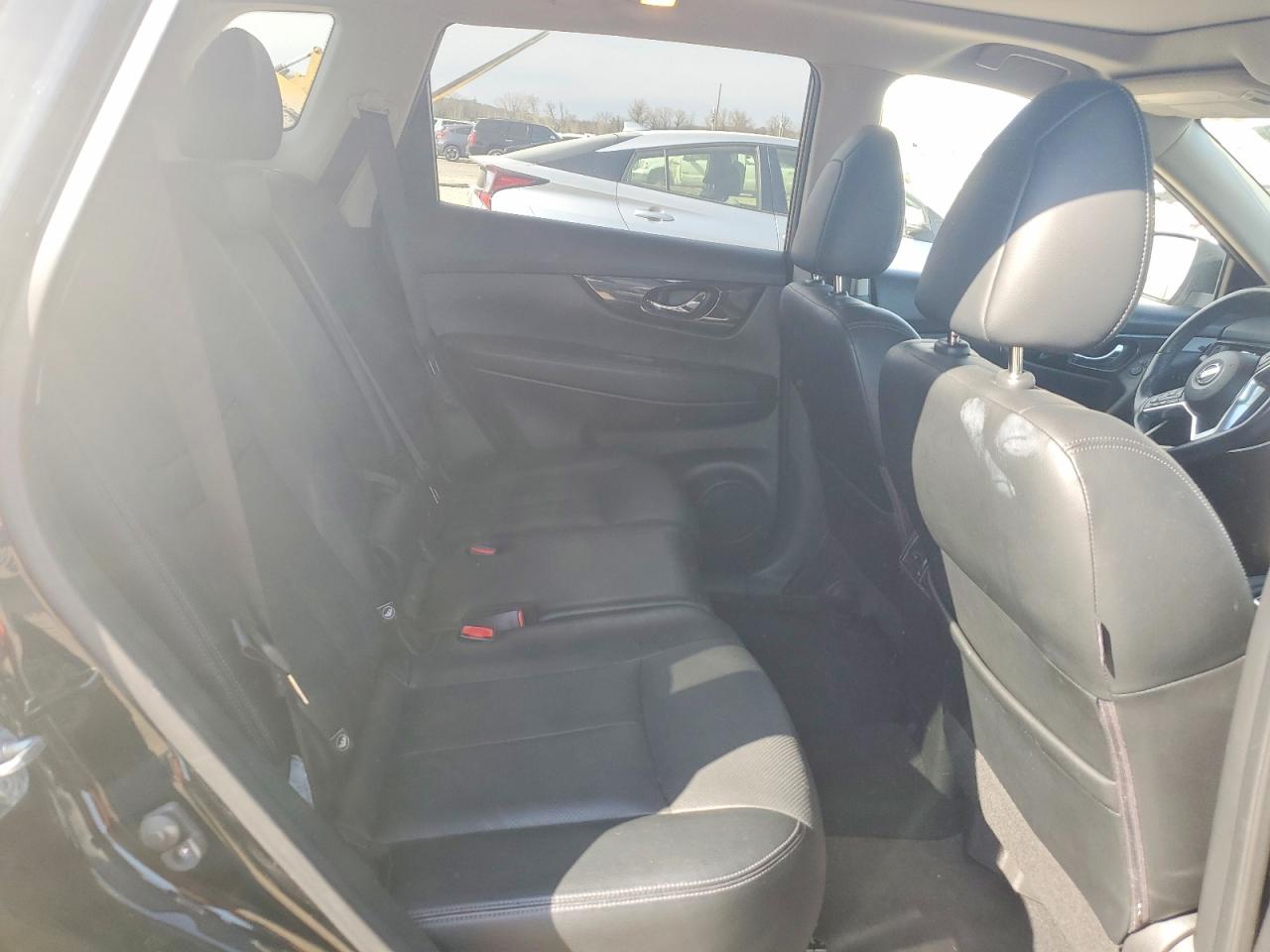 2018 NISSAN ROGUE S photo 11