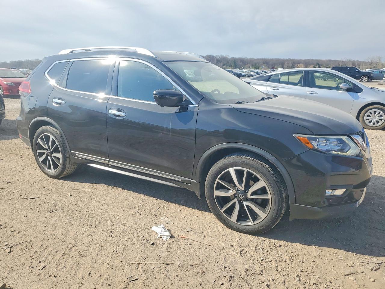 2018 NISSAN ROGUE S photo 4