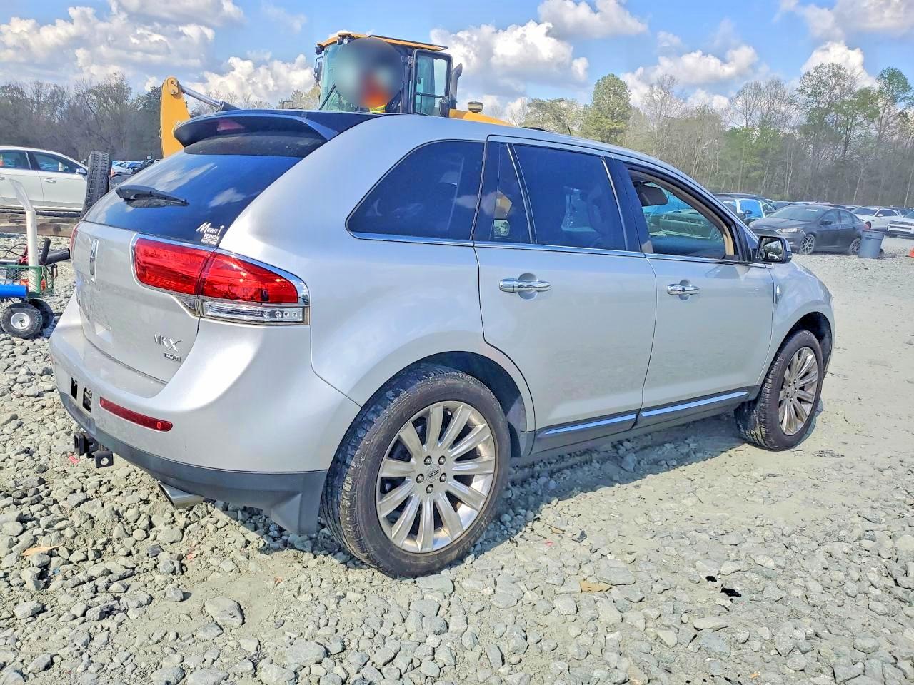 2013 LINCOLN TOWNHOUSE MKX photo 5
