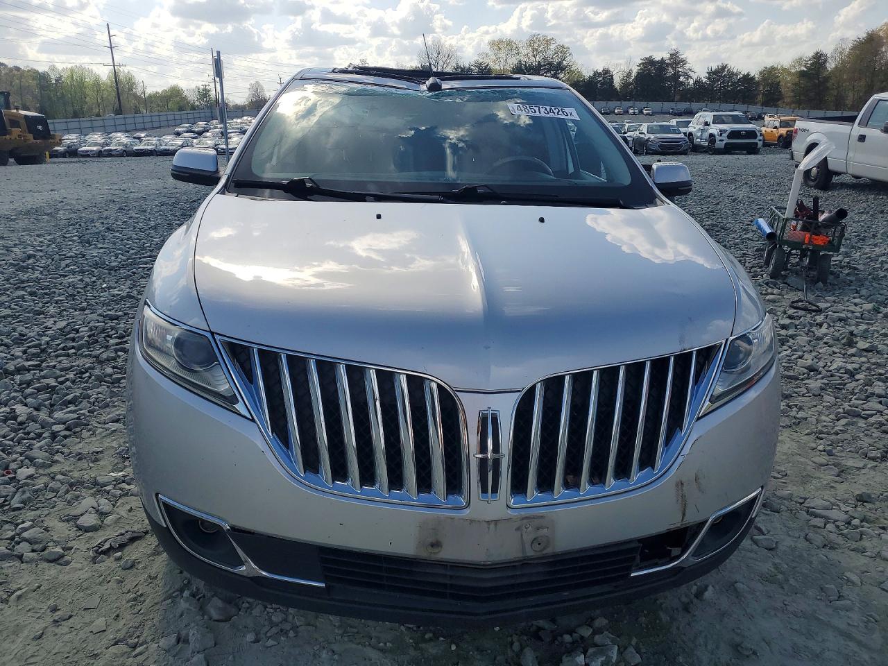 2013 LINCOLN TOWNHOUSE MKX photo 9