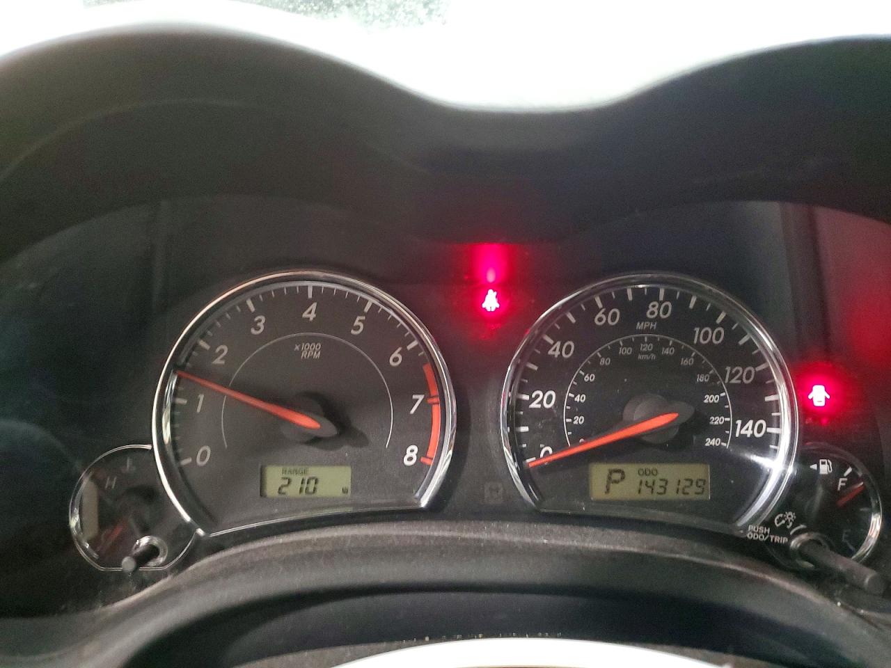 2011 TOYOTA COROLLA S photo 17