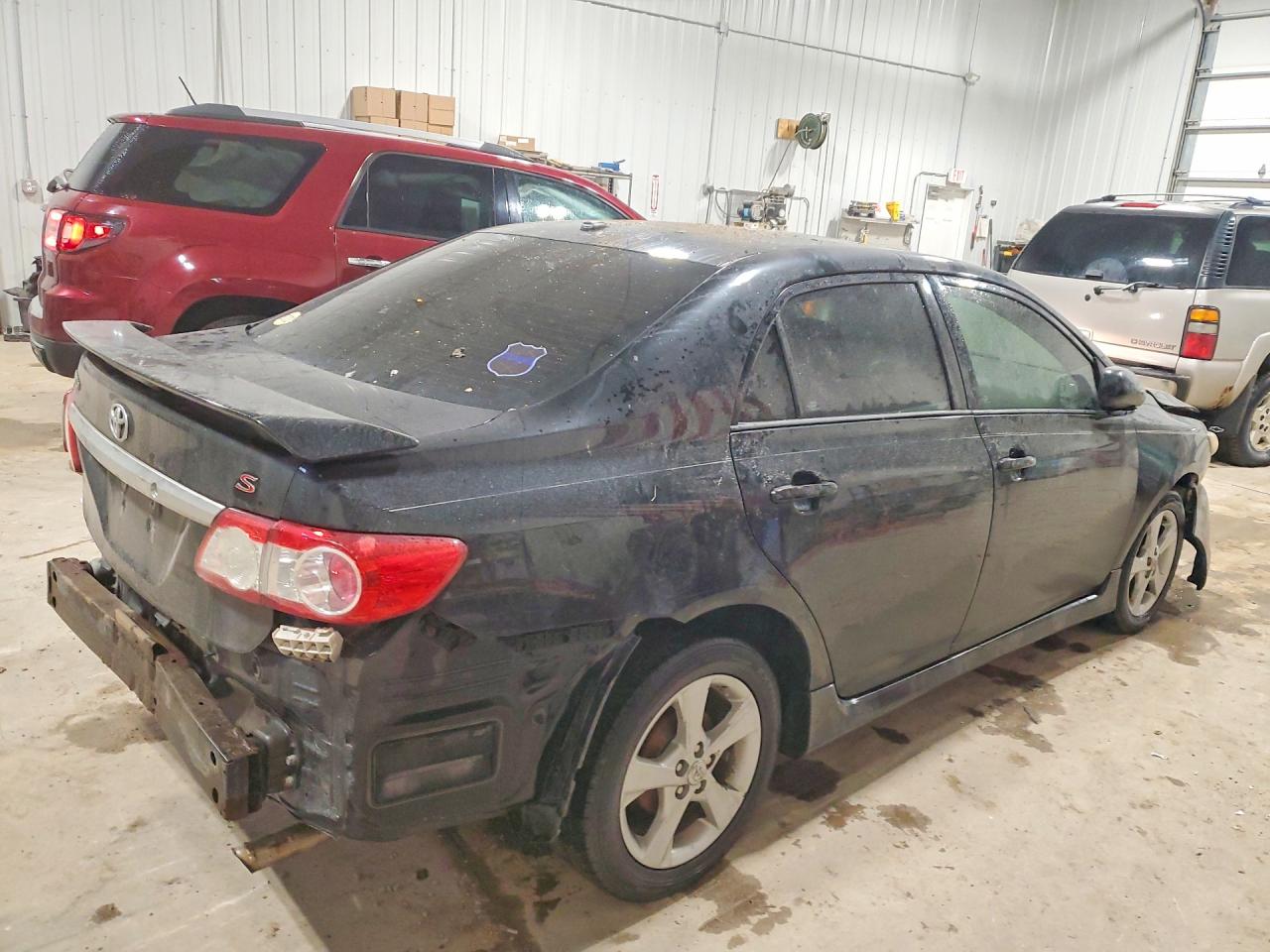 2011 TOYOTA COROLLA S photo 5