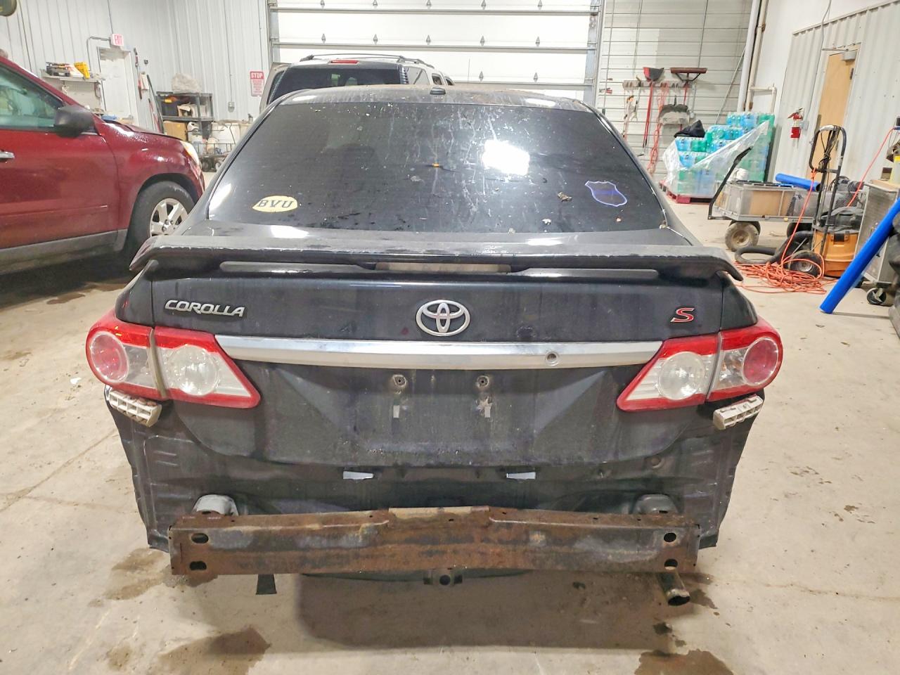 2011 TOYOTA COROLLA S photo 11