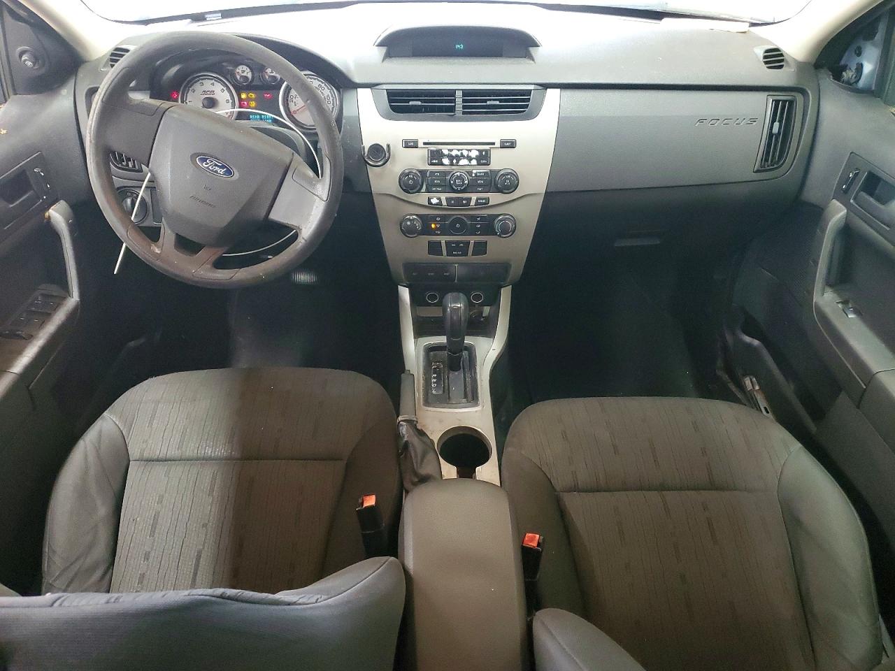 2008 FORD FOCUS SE photo 8