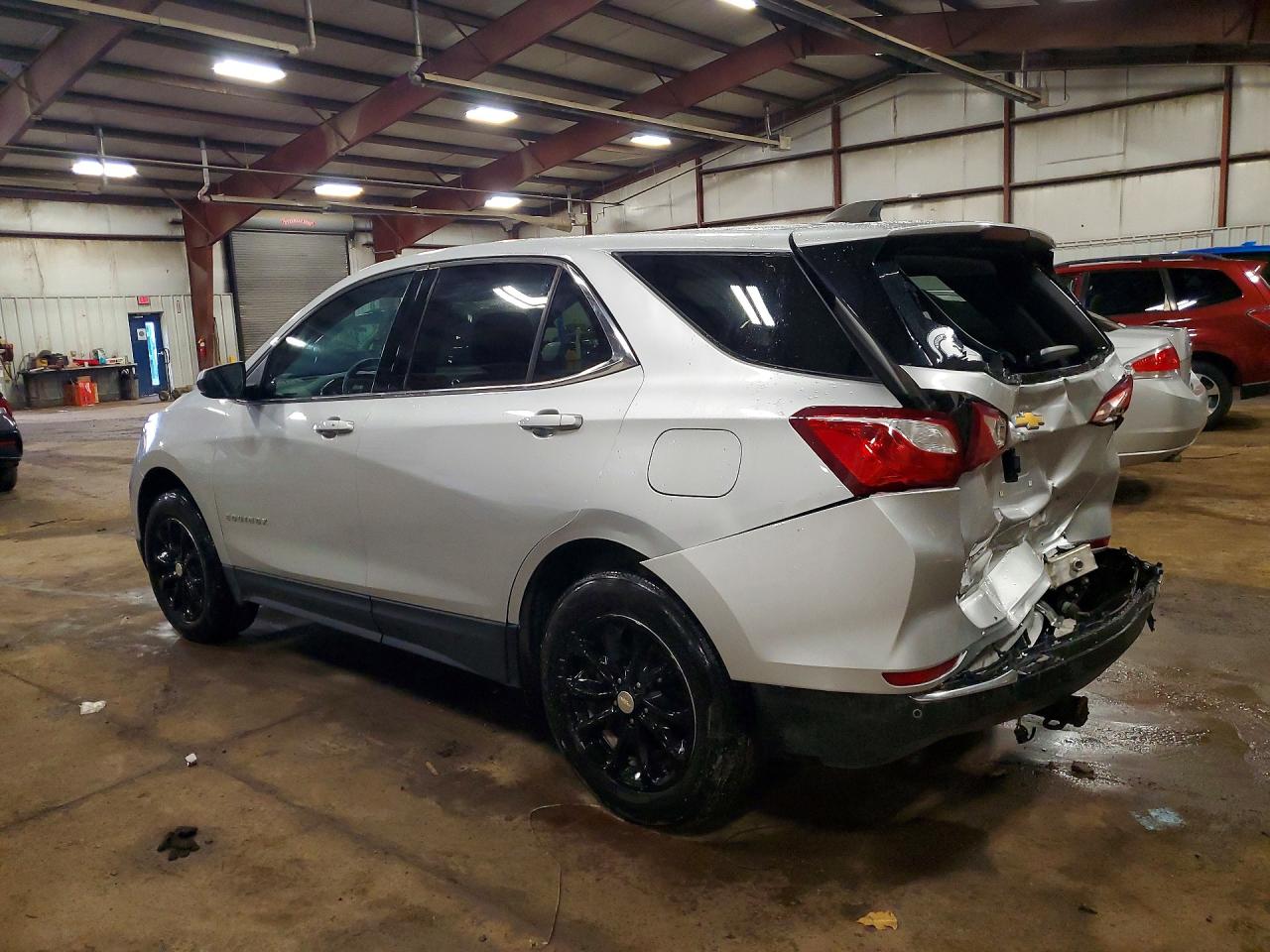 2020 CHEVROLET EQUINOX LT photo 2