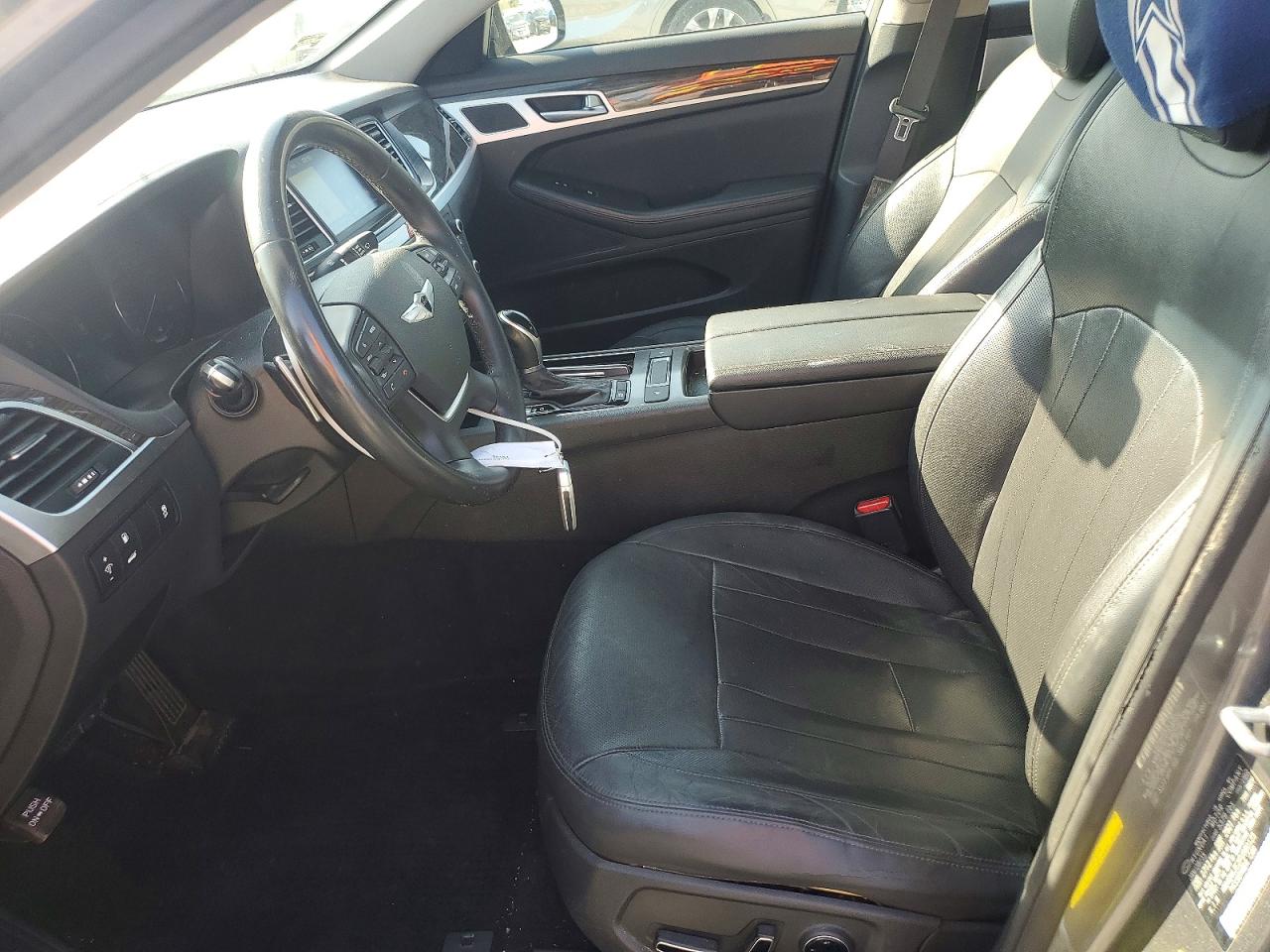 2015 HYUNDAI GENESIS 3.8L photo 13