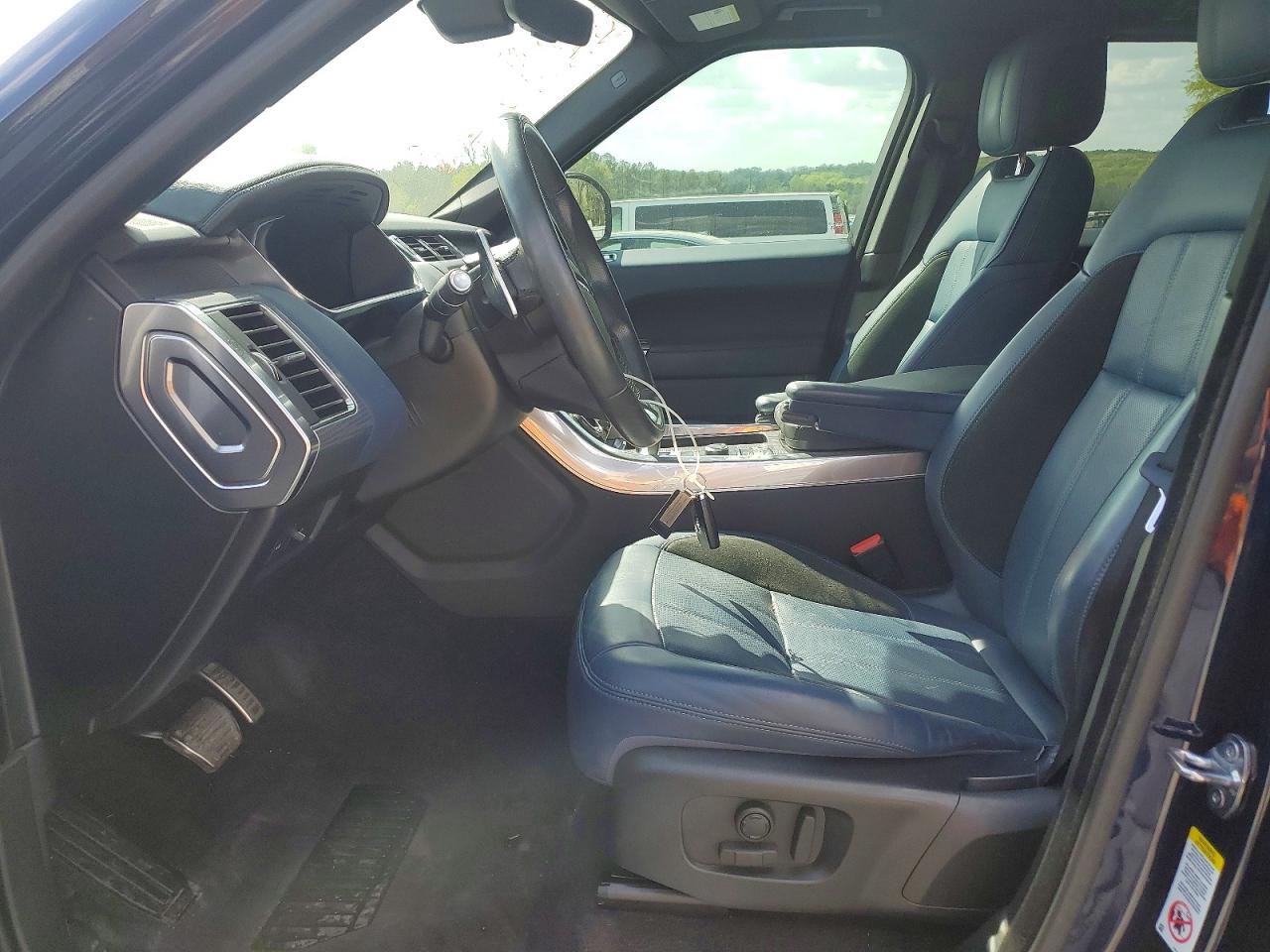 2020 LAND ROVER RANGE ROVER SPORT P525 HSE photo 19