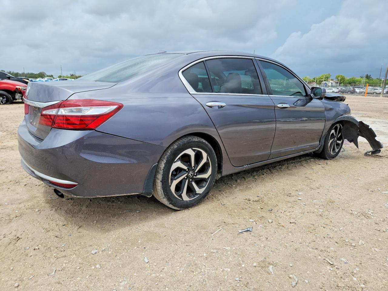 2017 HONDA ACCORD EXL photo 3