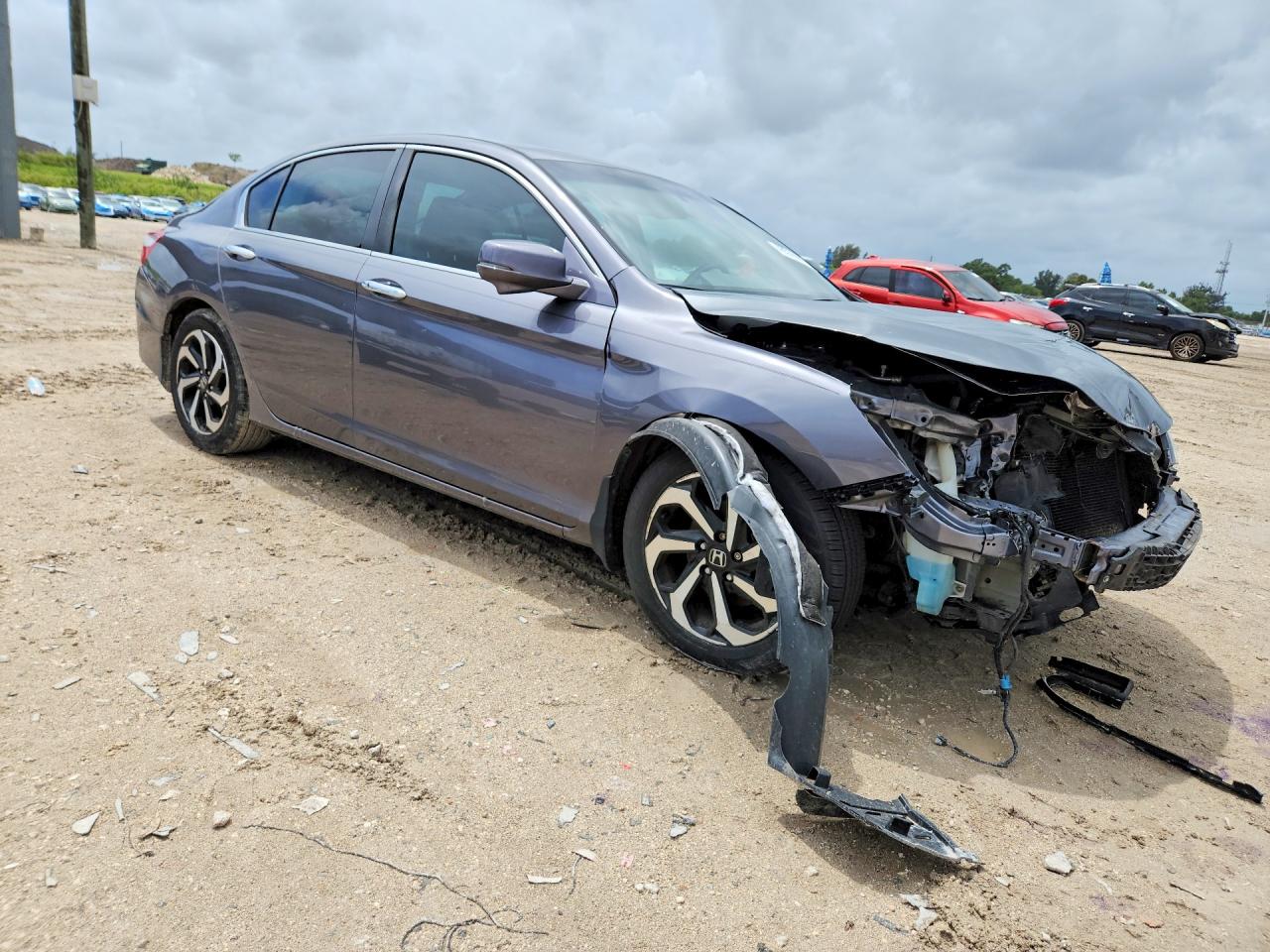 2017 HONDA ACCORD EXL photo 4
