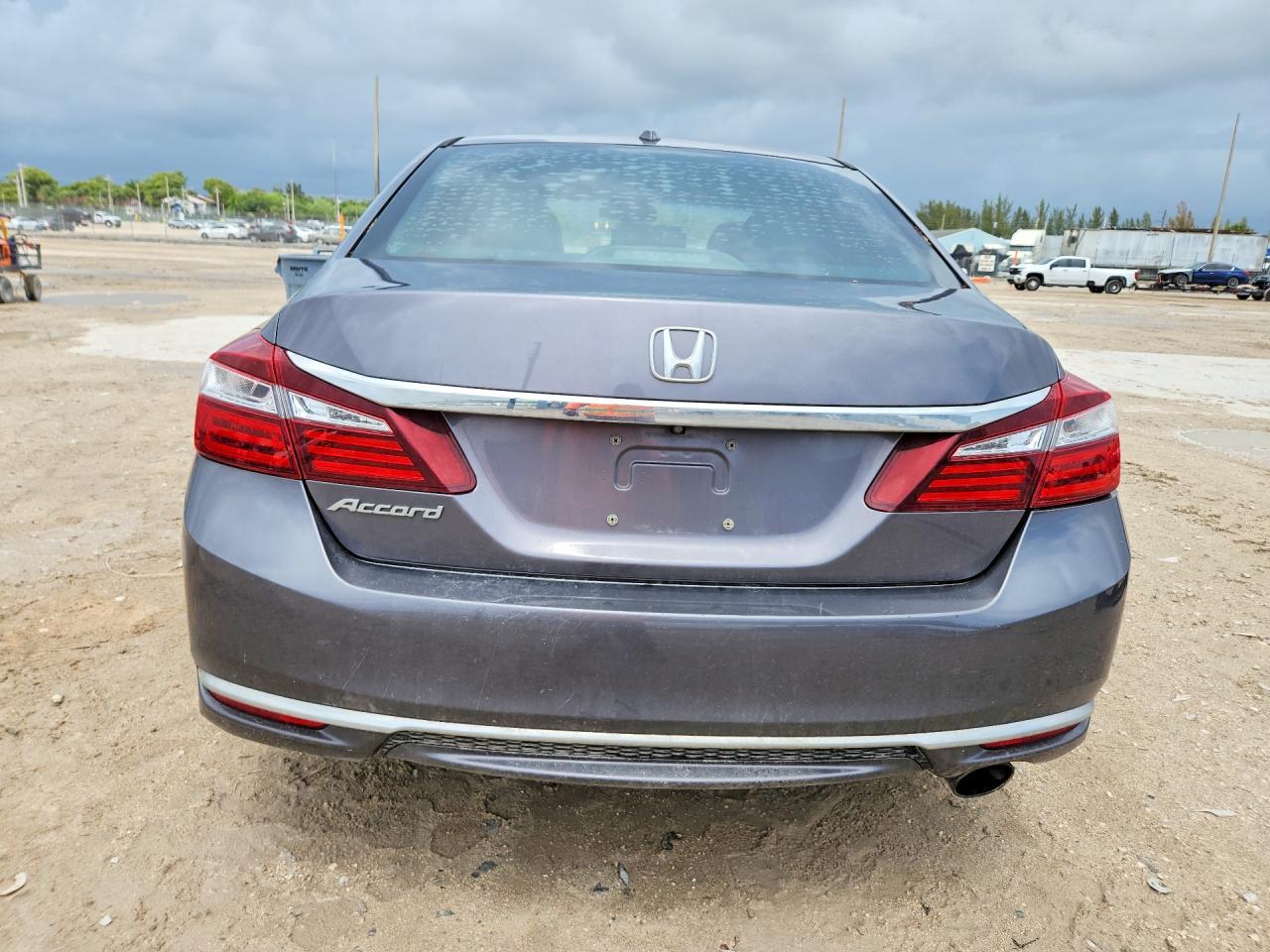 2017 HONDA ACCORD EXL photo 6