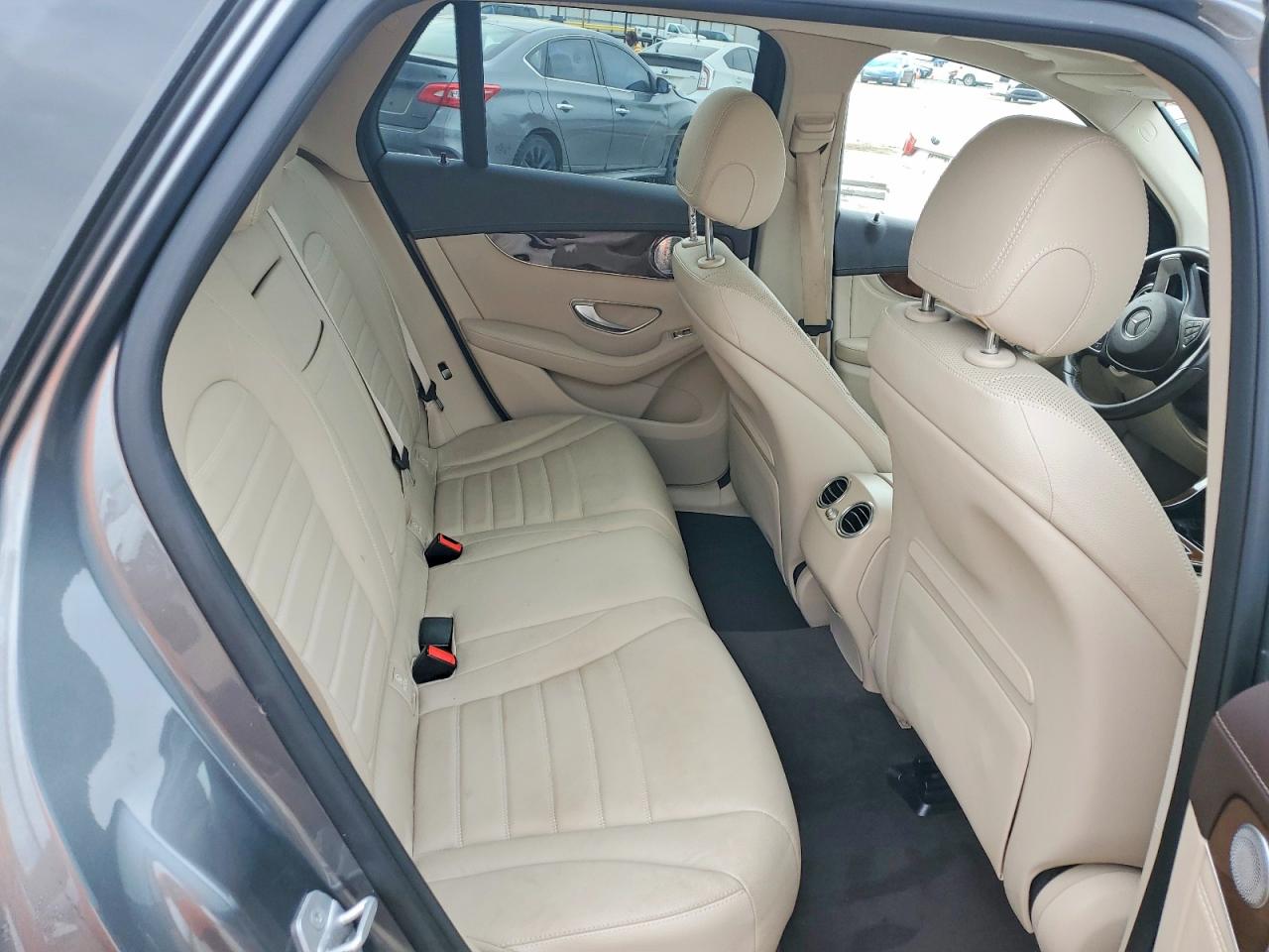 2016 MERCEDES-BENZ GLC 300 photo 28