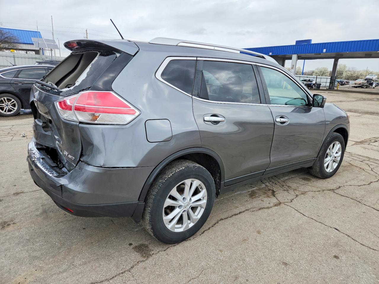 2016 NISSAN ROGUE SV photo 3