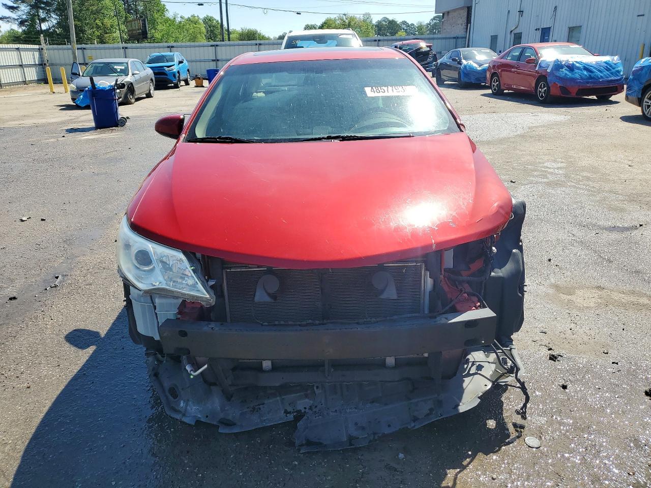 2012 TOYOTA CAMRY XLE photo 9