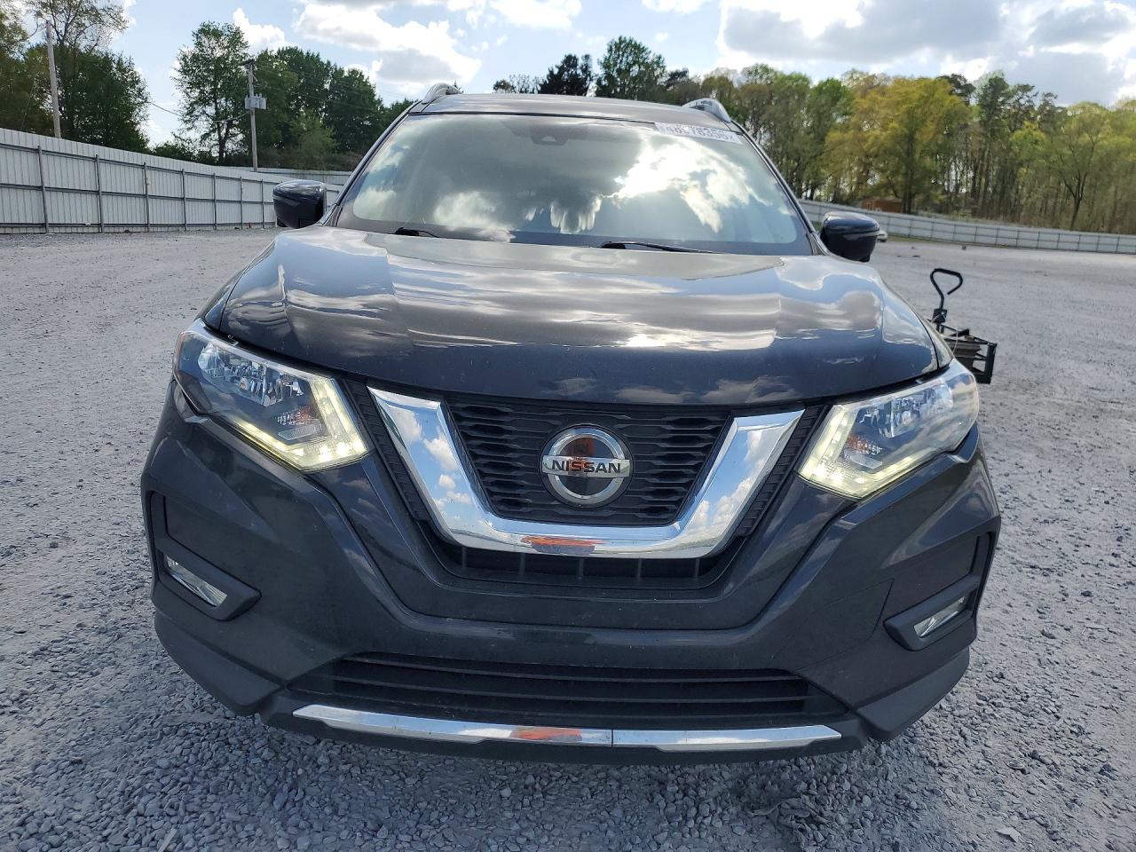 2019 NISSAN ROGUE SV photo 9