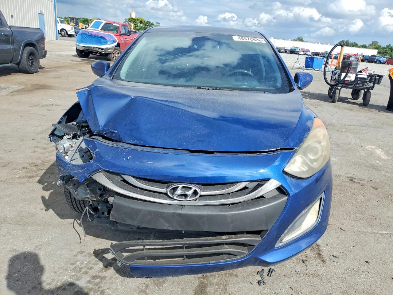 2013 HYUNDAI ELANTRA GT BASE photo 9